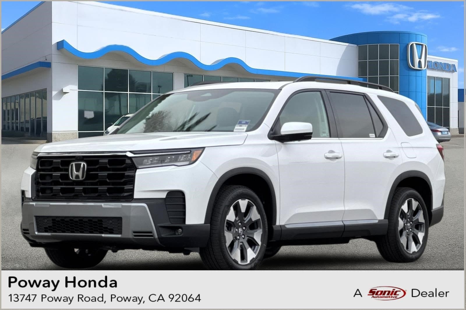 2026 Honda Pilot Touring — photo 1 of 35