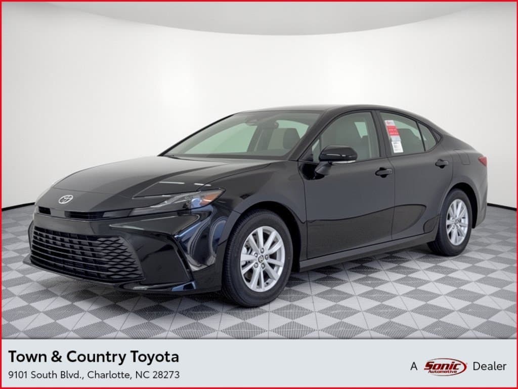 2026 Toyota Camry LE — photo 1 of 65