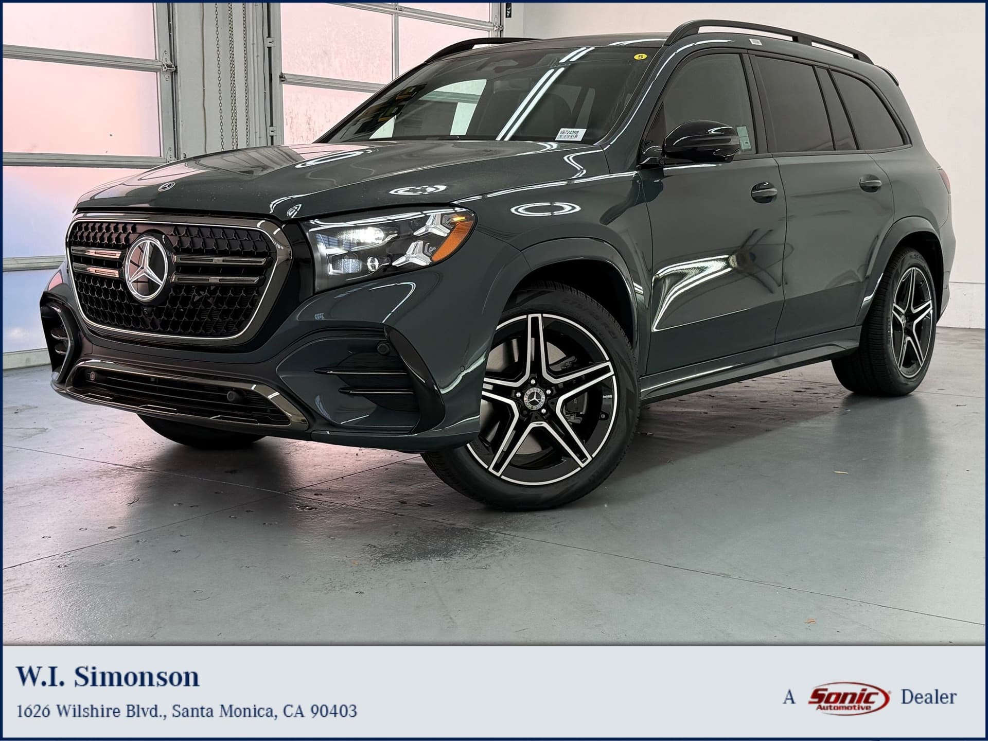 2027 Mercedes-Benz GLS Base — photo 1 of 35
