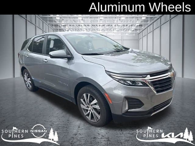 2024 Chevrolet Equinox Base — photo 1 of 14