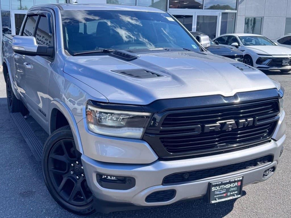 2020 RAM 1500 Laramie — photo 1 of 26