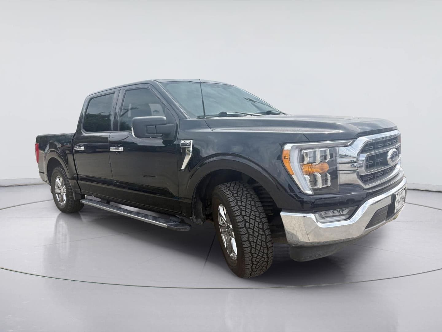 2021 Ford F-150 XLT — photo 1 of 16