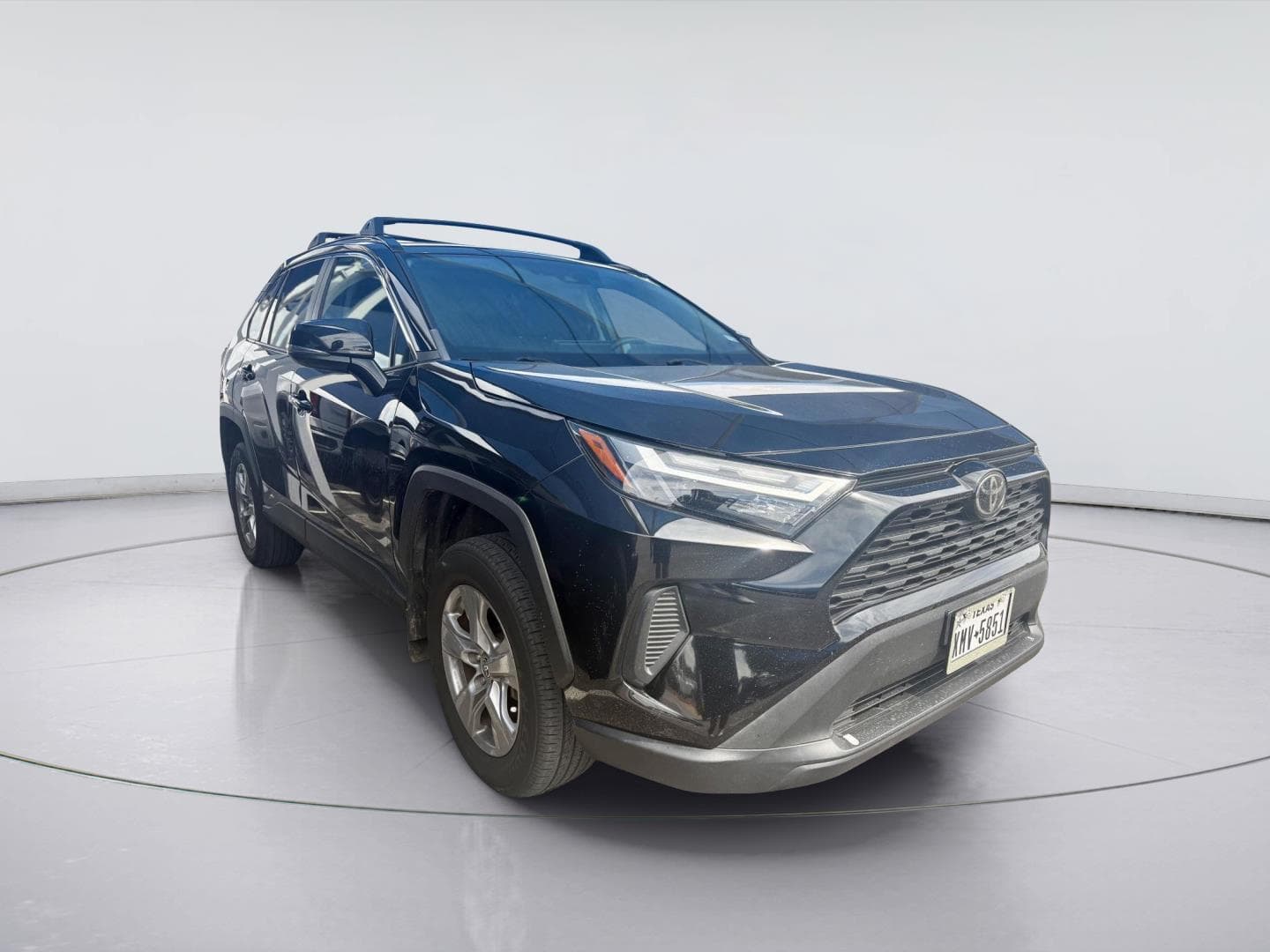 2024 Toyota RAV4 XLE — photo 1 of 14