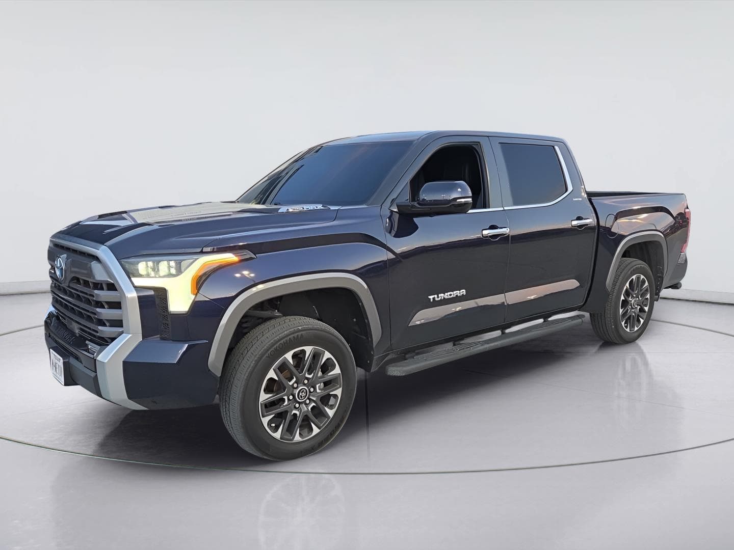 2023 Toyota Tundra 4WD Base — photo 1 of 5