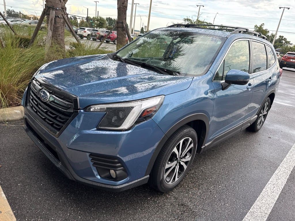 2023 Subaru Forester Limited — photo 1 of 3