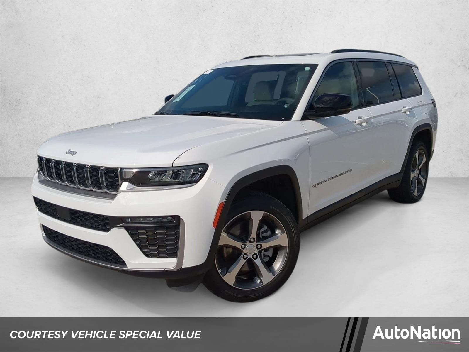 2026 Jeep Grand Cherokee L Limited — photo 1 of 16