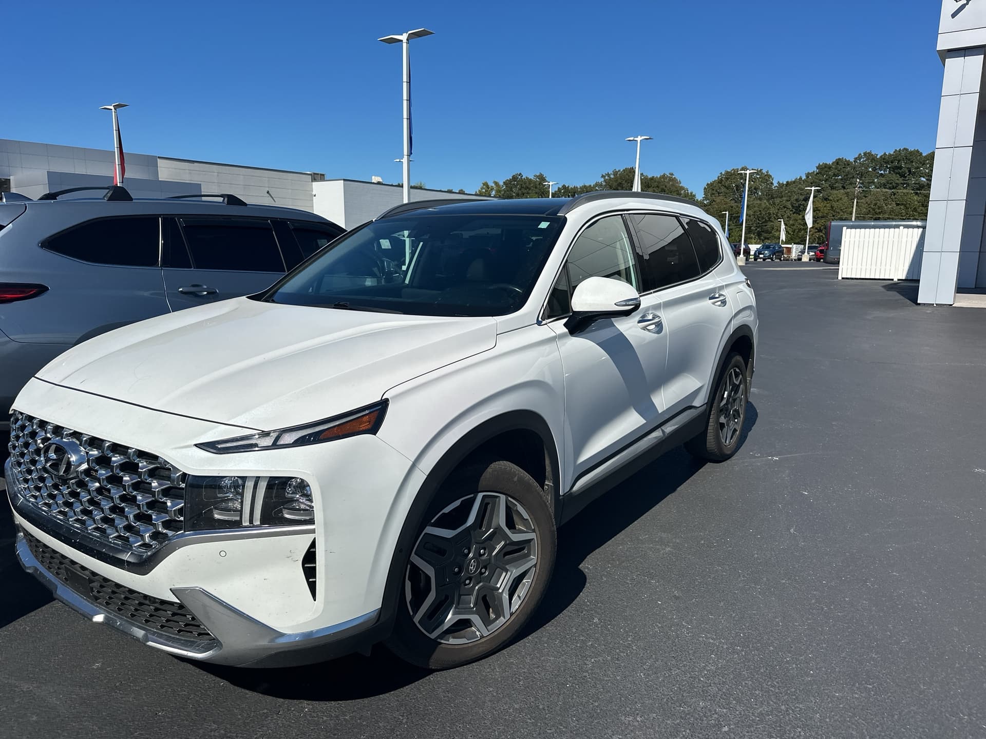 2022 Hyundai Santa Fe Limited — photo 1 of 8