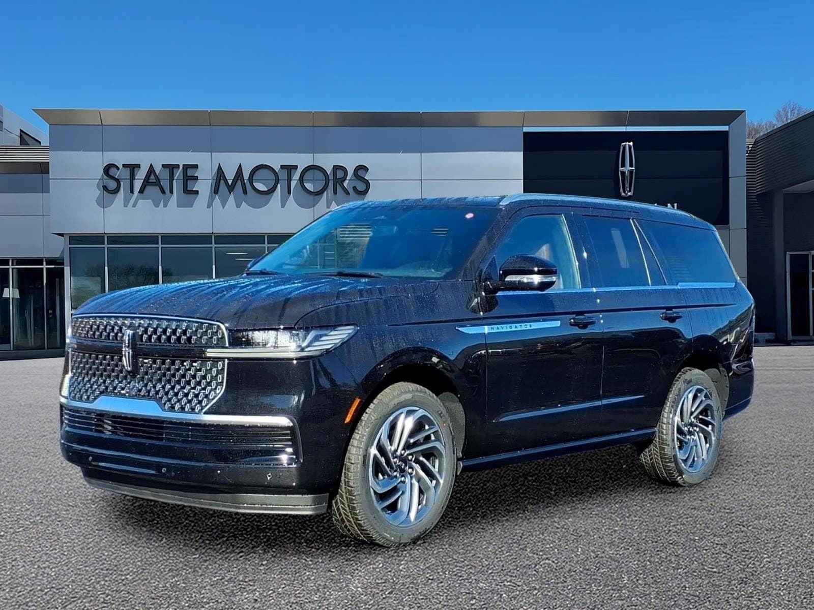 2027 Lincoln Navigator Reserve — photo 1 of 22