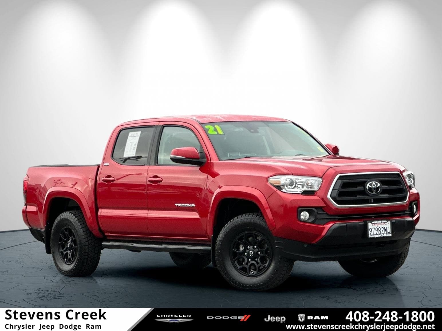 2021 Toyota Tacoma 4WD SR5 — photo 1 of 26