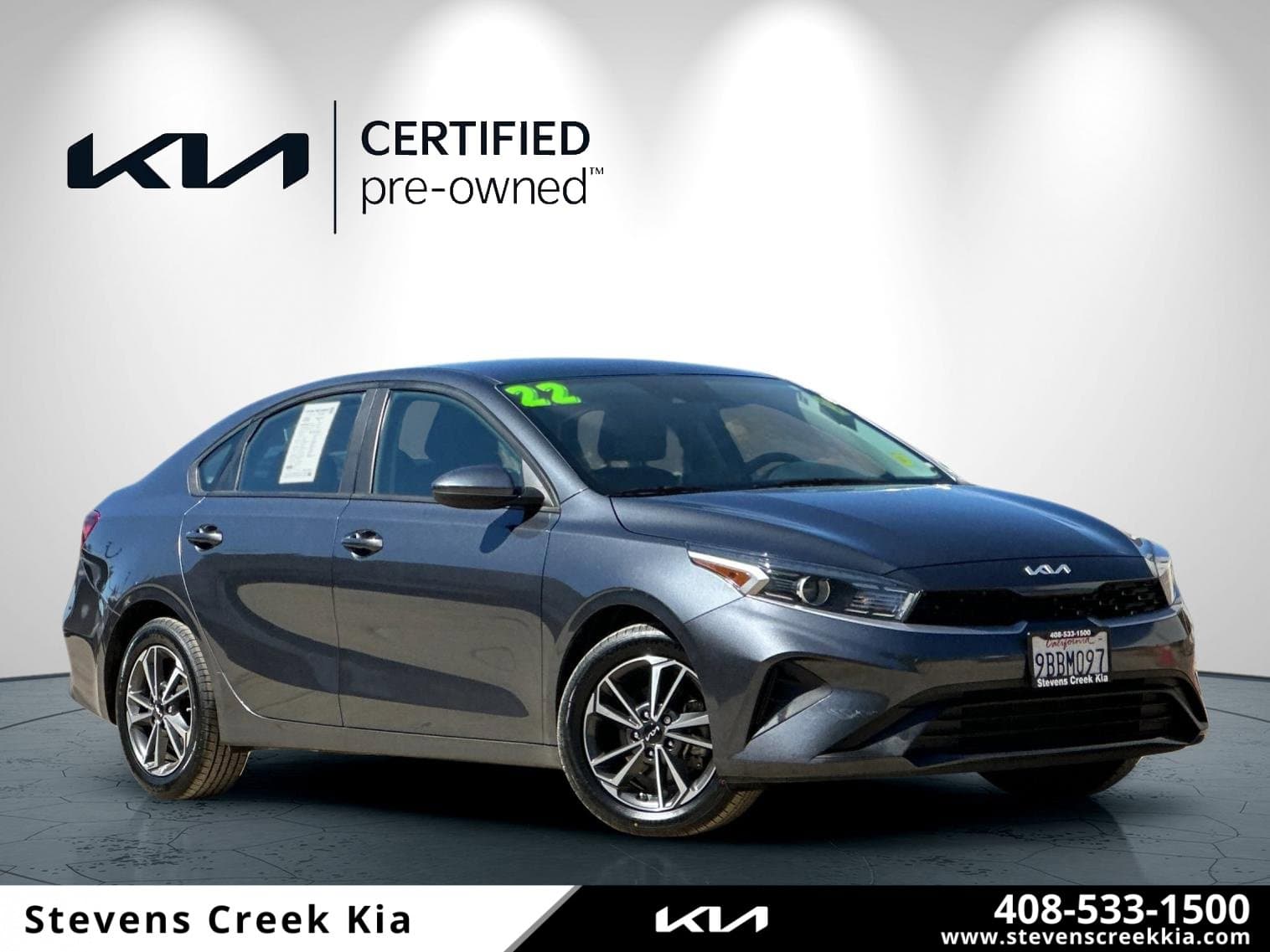 2022 Kia Forte LXS — photo 1 of 27