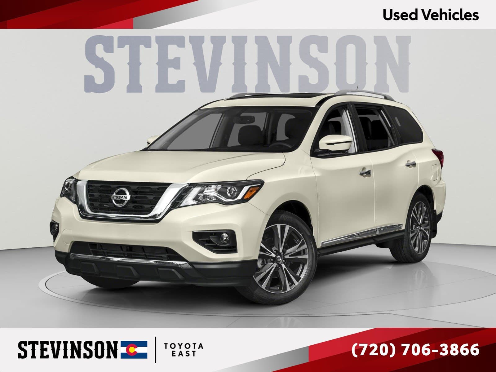 2017 Nissan Pathfinder Platinum — photo 1 of 11