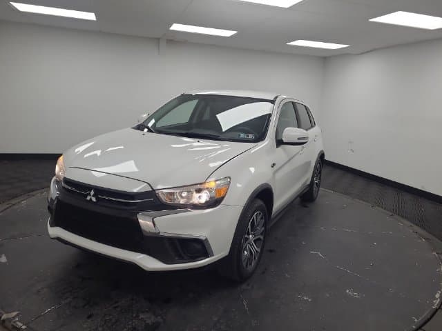2018 Mitsubishi Outlander Sport Base — photo 1 of 31