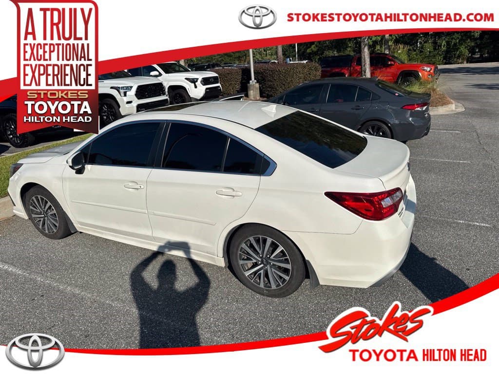 2018 Subaru Legacy Premium — photo 1 of 3