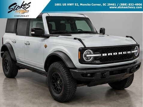 2023 Ford Bronco Base — photo 1 of 2
