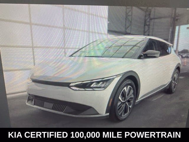 2024 Kia EV6 Base — photo 1 of 9