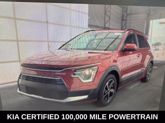 2024 Kia Niro LX — photo 1 of 11