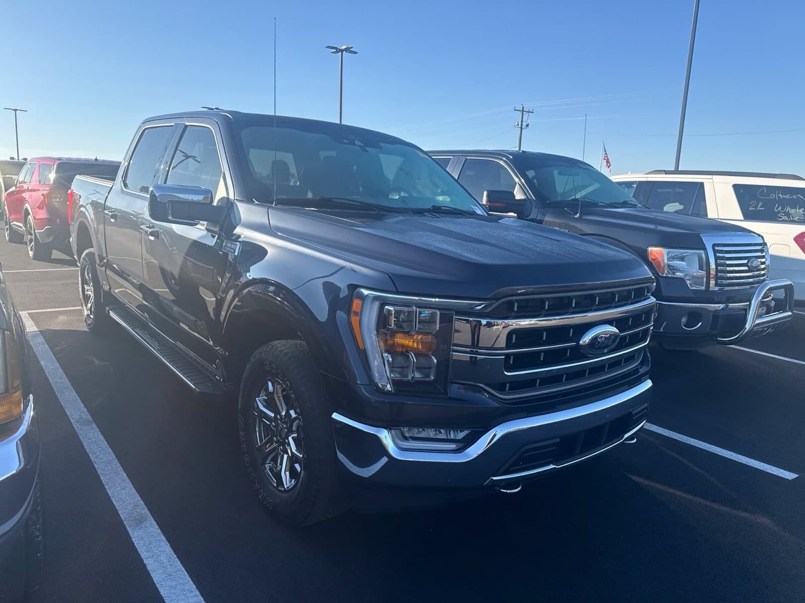 2021 Ford F-150 LARIAT — photo 1 of 6
