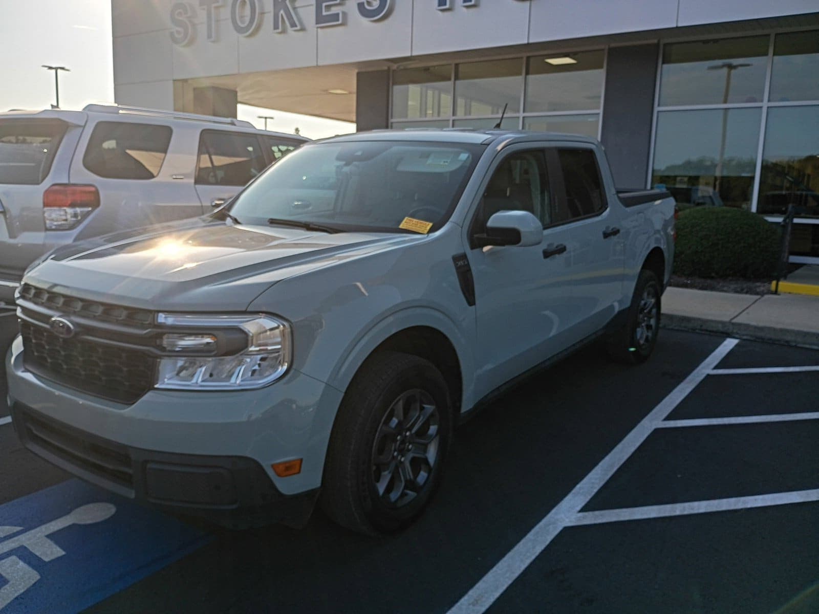 2023 Ford Maverick XLT — photo 1 of 7