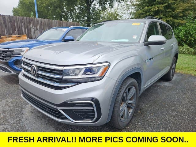 2021 Volkswagen Atlas 3.6L V6 SE w/Technology R-Line — photo 1 of 7