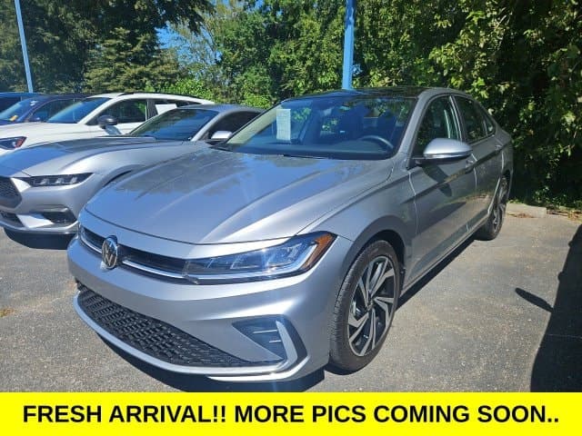 2025 Volkswagen Jetta Base — photo 1 of 6
