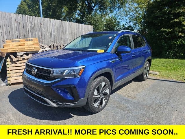 2024 Volkswagen Taos SE — photo 1 of 5