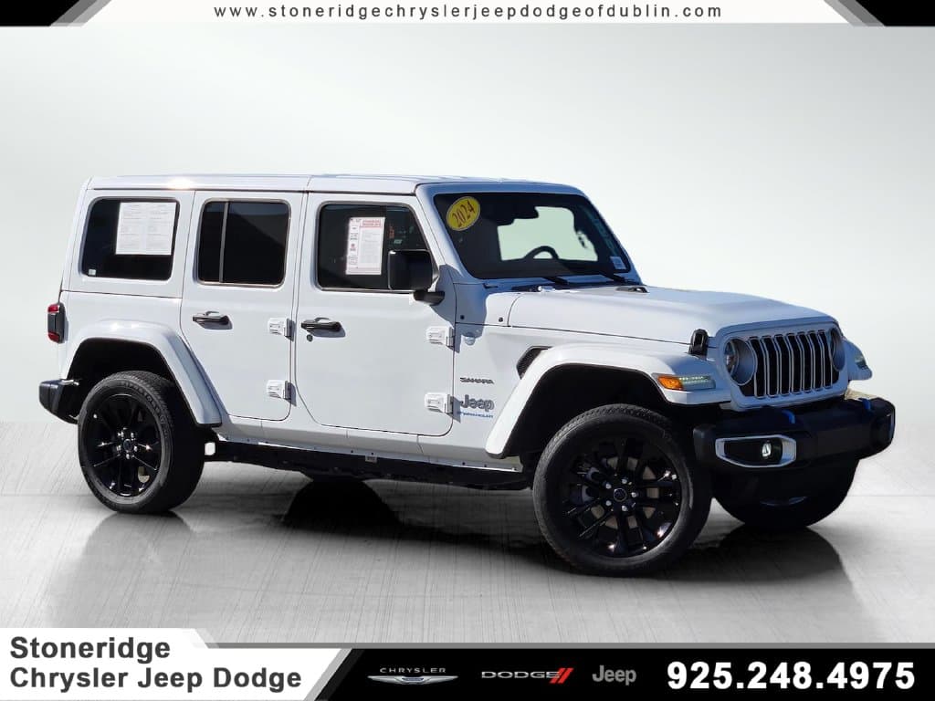 2024 Jeep Wrangler Base — photo 1 of 32
