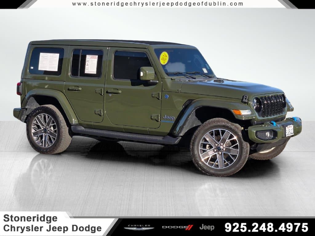 2024 Jeep Wrangler Base — photo 1 of 32