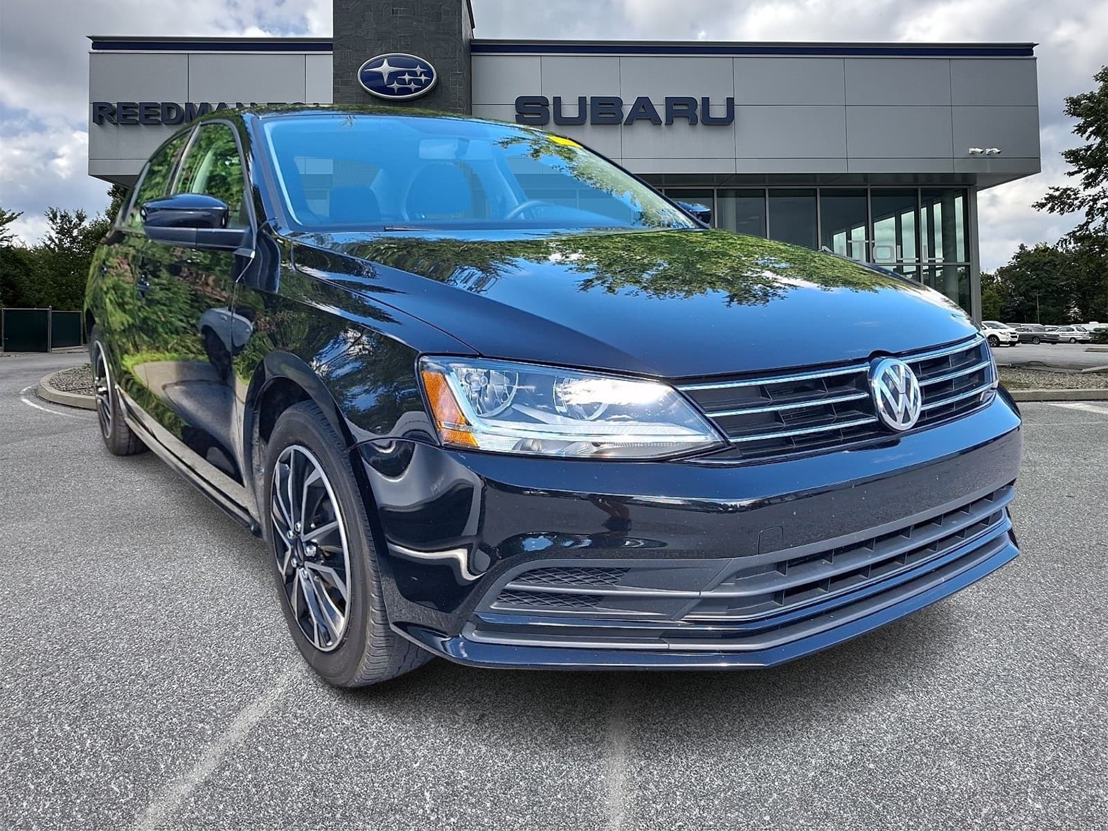 2017 Volkswagen Jetta 1.4T S — photo 1 of 6