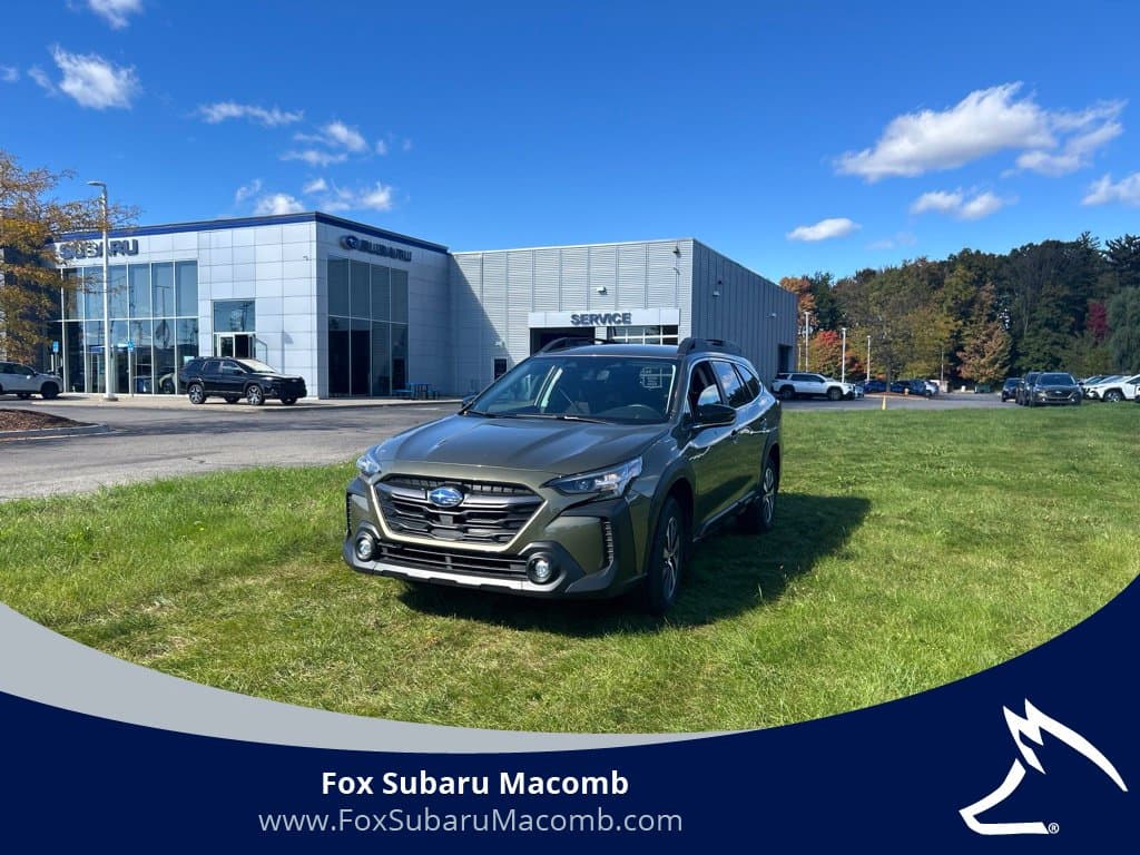 2025 Subaru Outback Premium — photo 1 of 12
