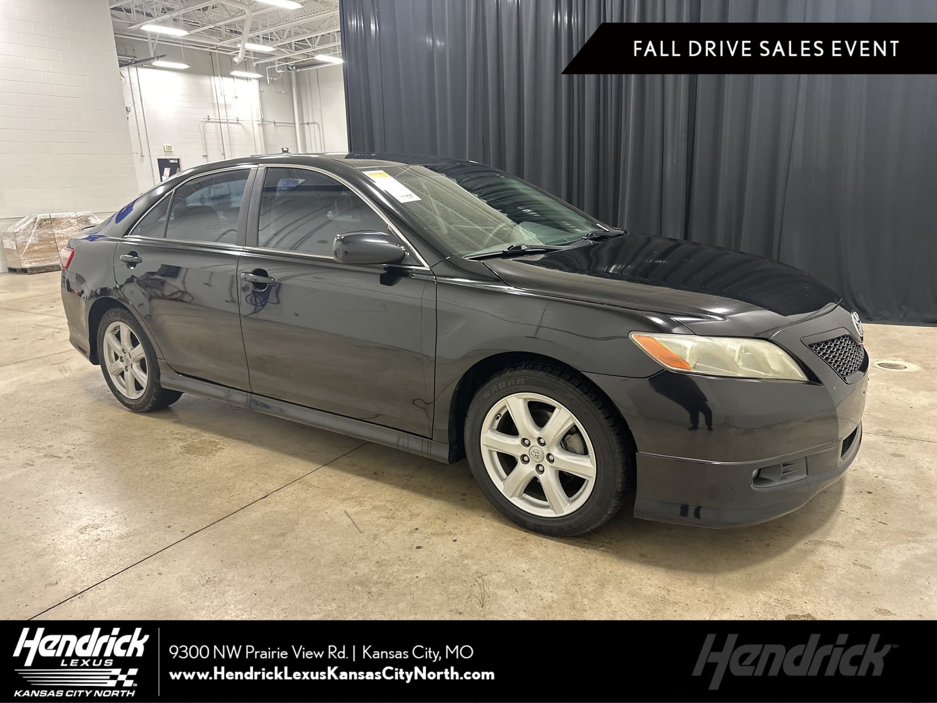 2009 Toyota Camry SE — photo 1 of 36