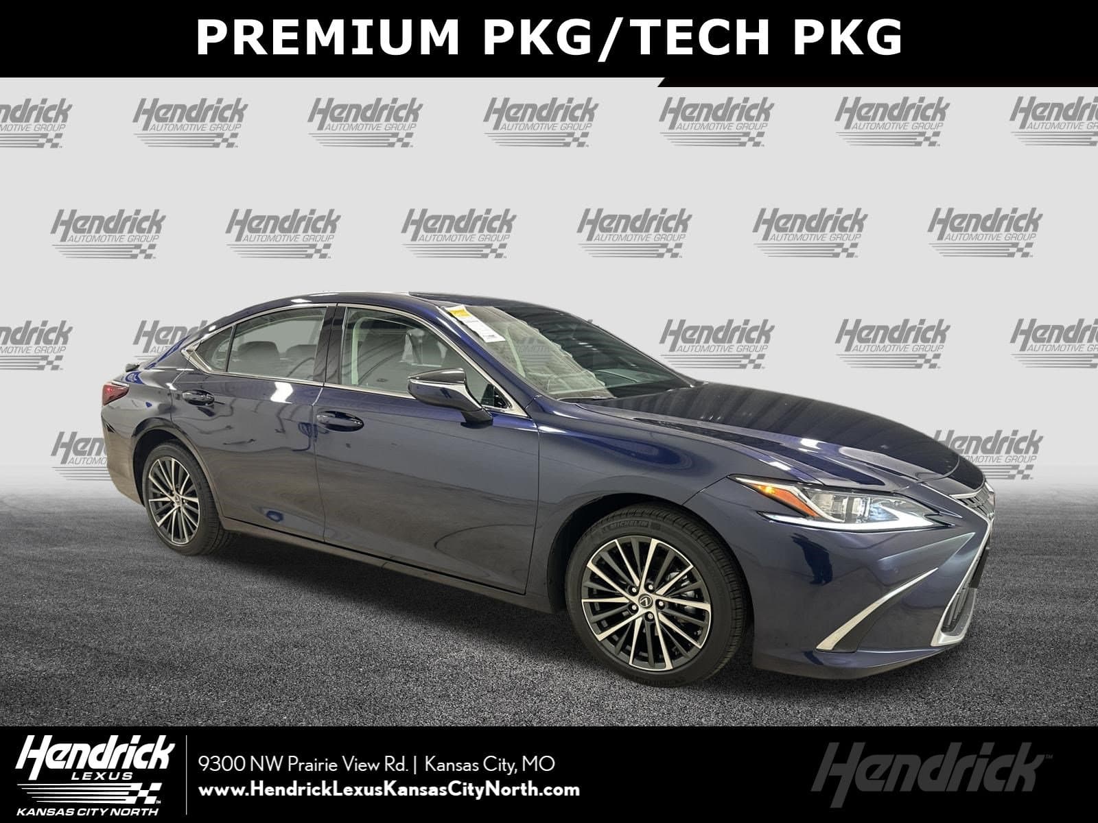 2025 Lexus ES Base — photo 1 of 36