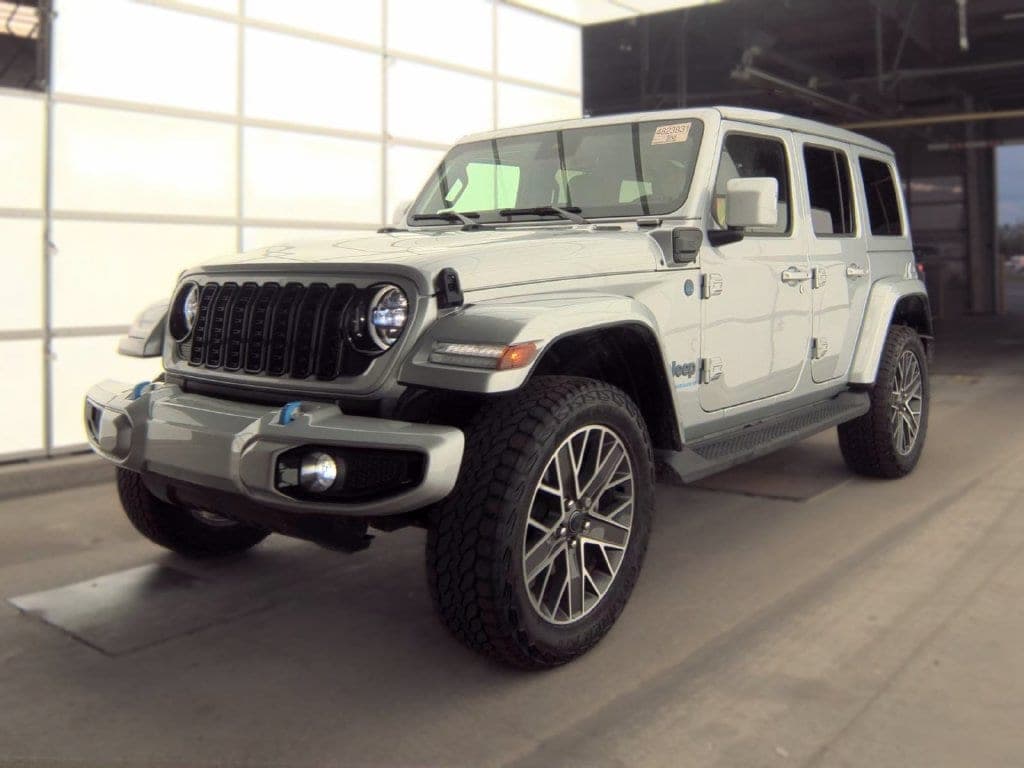2024 Jeep Wrangler Base — photo 1 of 6