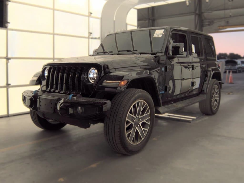 2022 Jeep Wrangler Base — photo 1 of 6