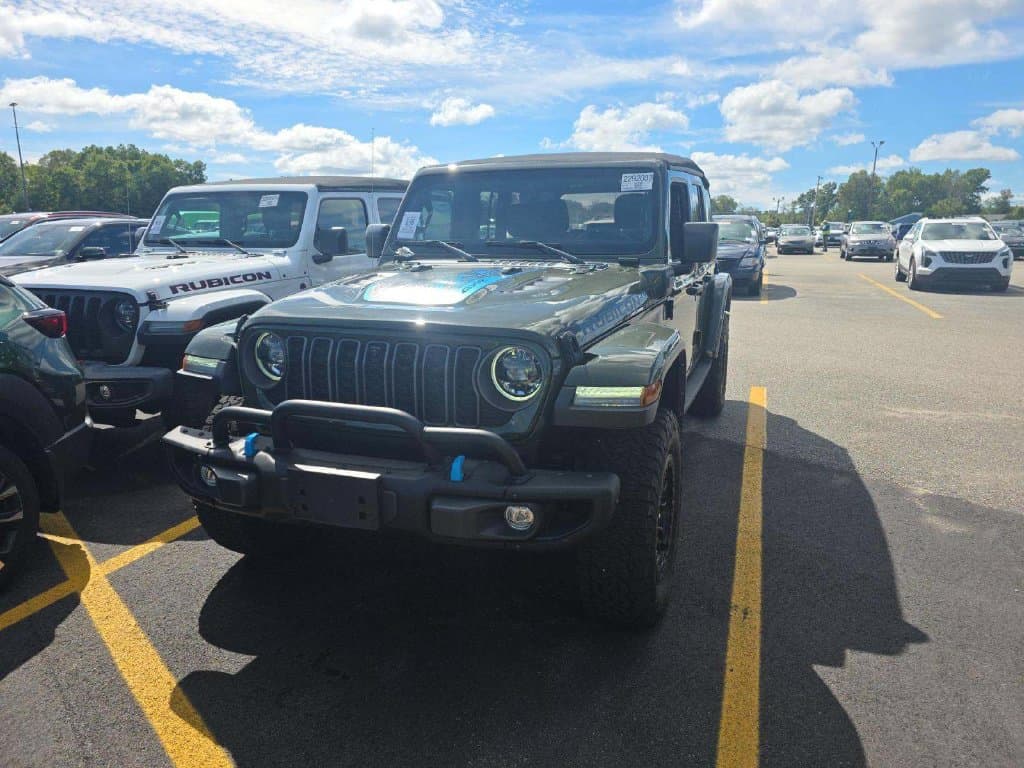 2023 Jeep Wrangler Base — photo 1 of 4