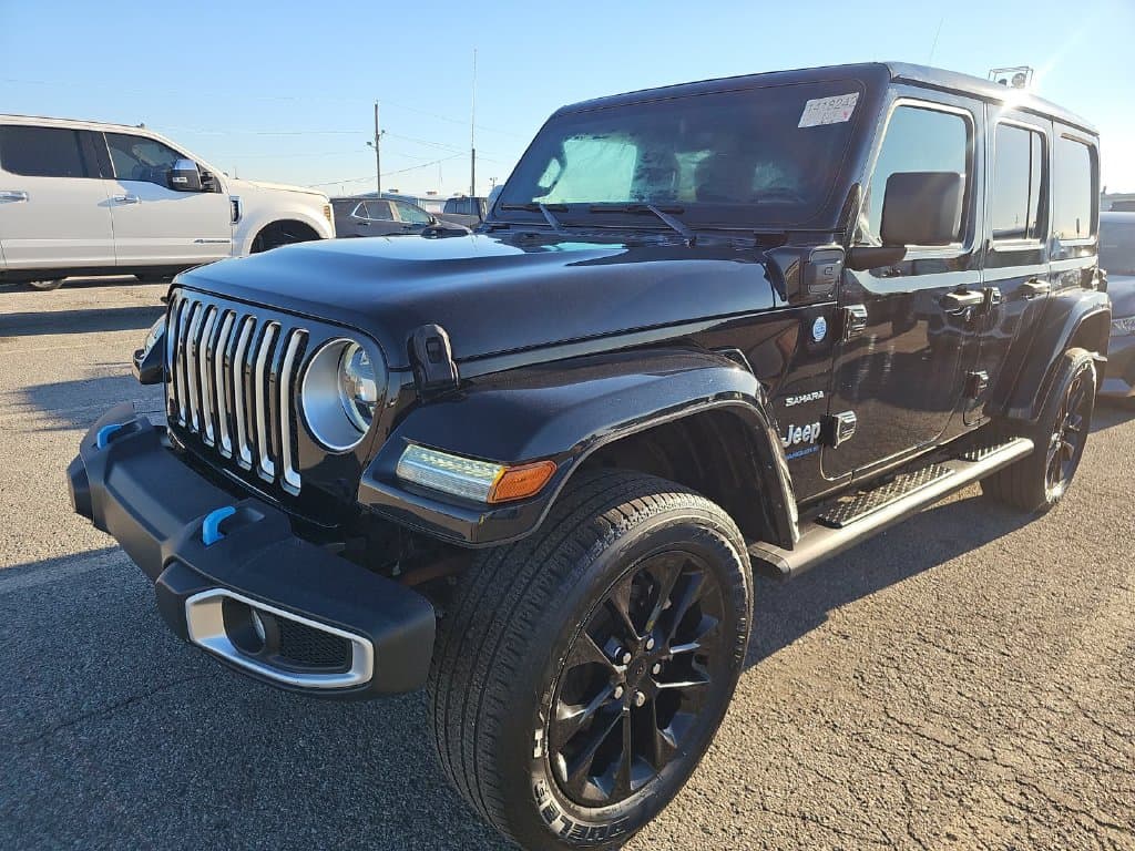 2023 Jeep Wrangler Base — photo 1 of 5