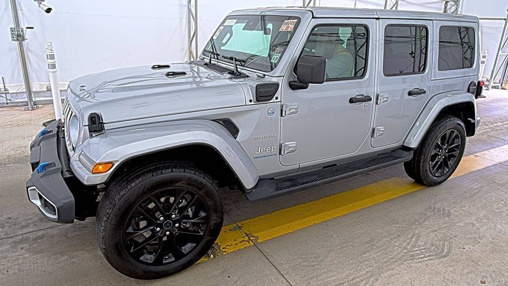 2024 Jeep Wrangler Base — photo 1 of 6