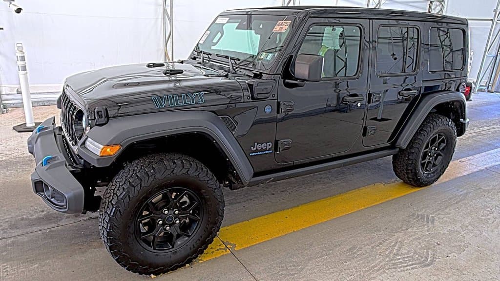 2024 Jeep Wrangler Base — photo 1 of 6