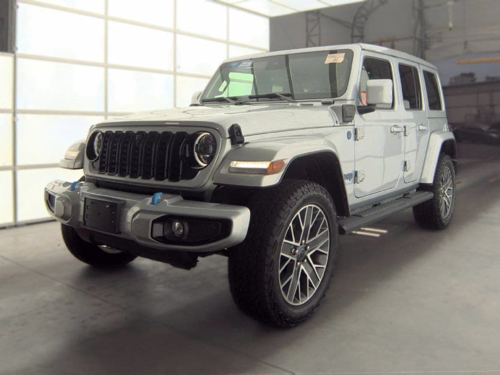 2024 Jeep Wrangler Base — photo 1 of 6