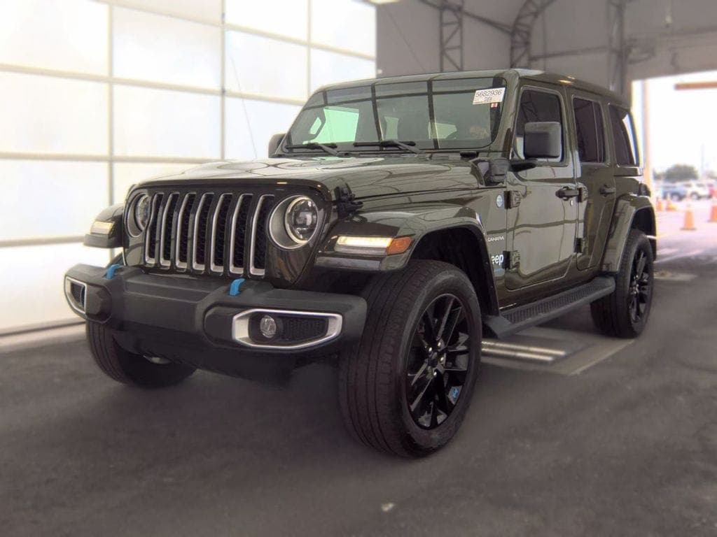 2023 Jeep Wrangler Sahara — photo 1 of 6
