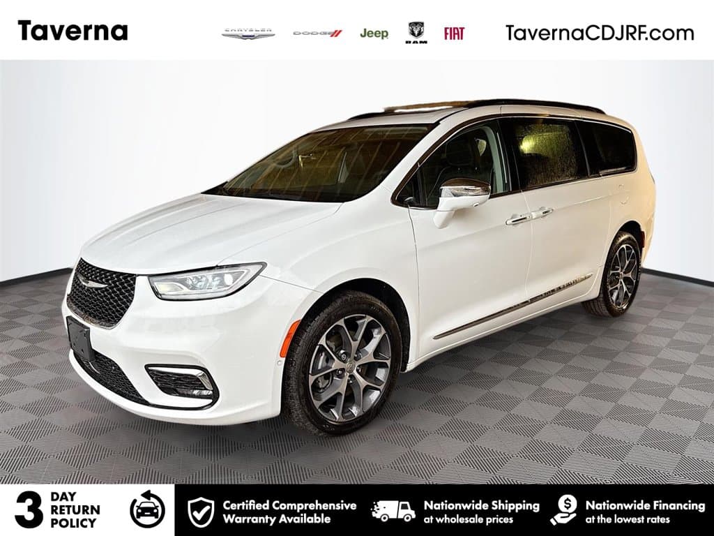 2022 Chrysler Pacifica Limited — photo 1 of 36