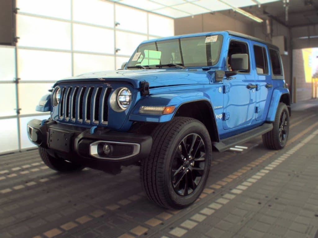 2023 Jeep Wrangler Sahara — photo 1 of 6