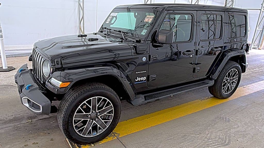 2023 Jeep Wrangler Base — photo 1 of 5