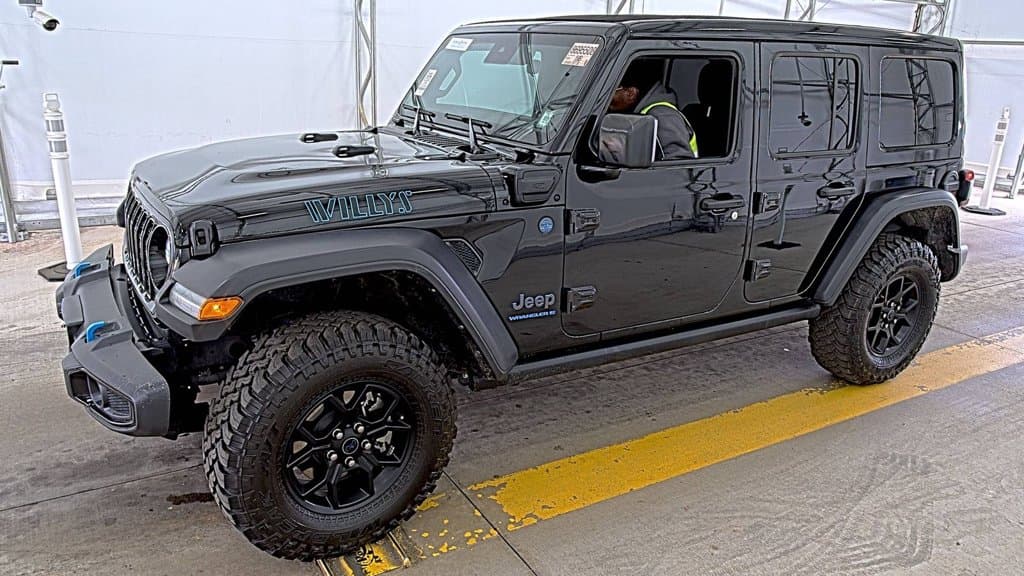 2024 Jeep Wrangler Base — photo 1 of 5