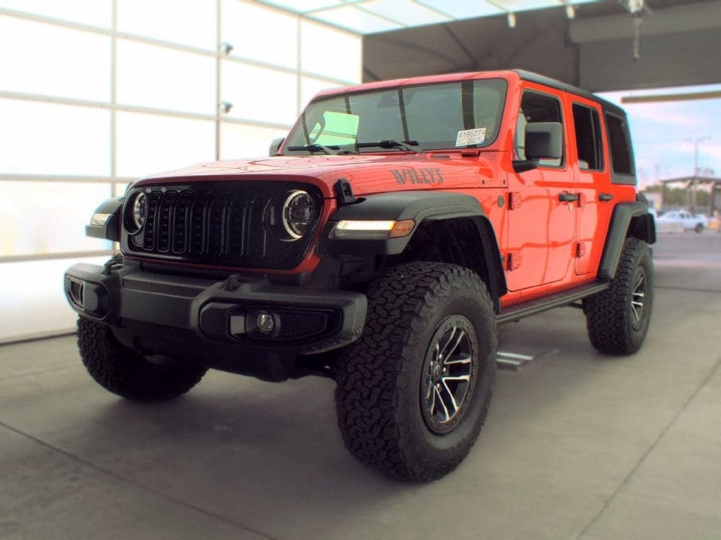2024 Jeep Wrangler Sport — photo 1 of 6