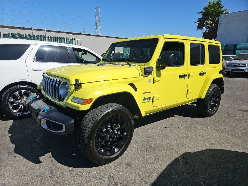 2024 Jeep Wrangler Base — photo 1 of 6
