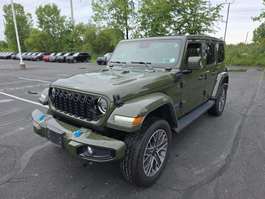 2024 Jeep Wrangler Base — photo 1 of 6