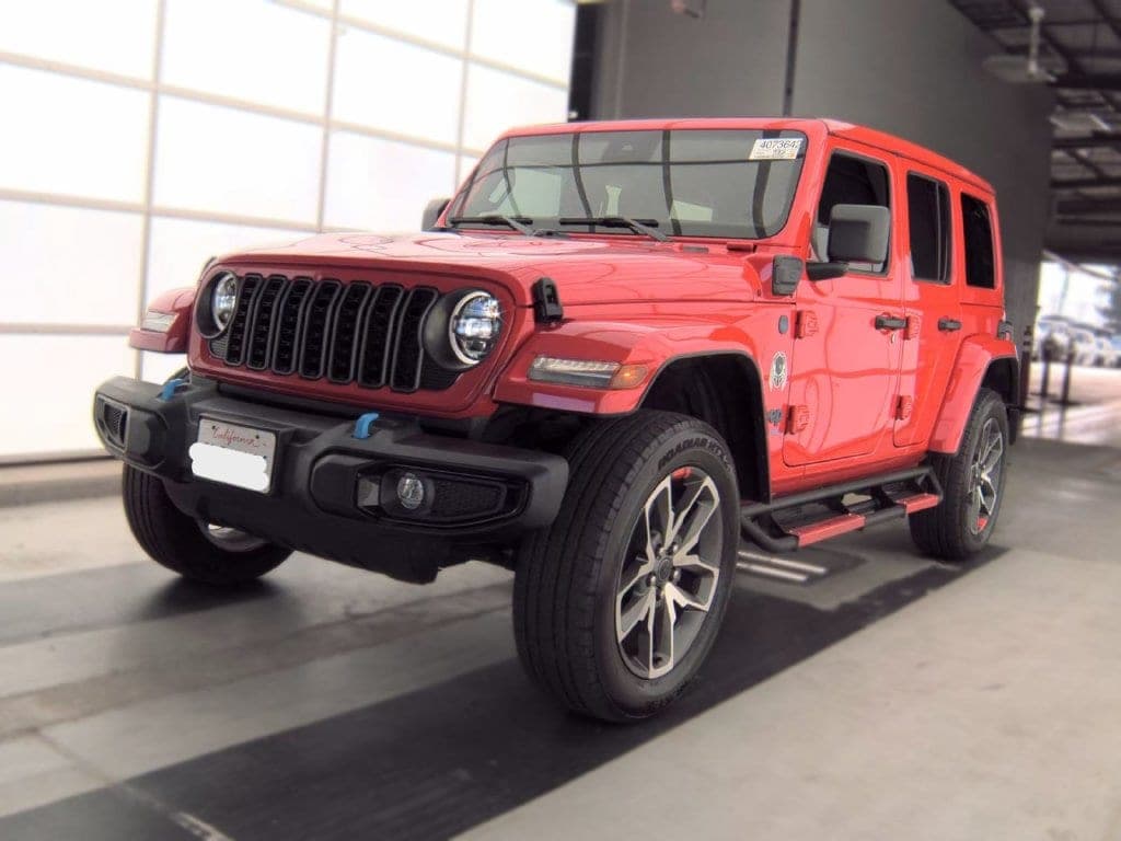 2024 Jeep Wrangler Base — photo 1 of 6