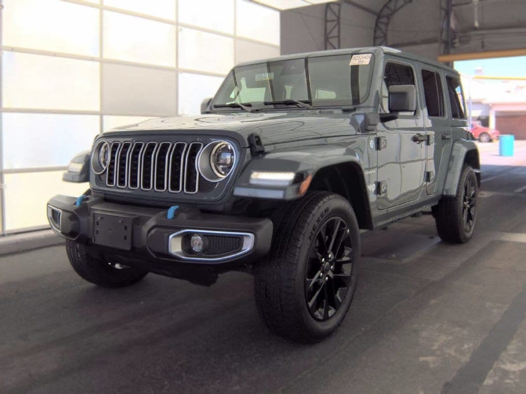 2024 Jeep Wrangler Base — photo 1 of 6