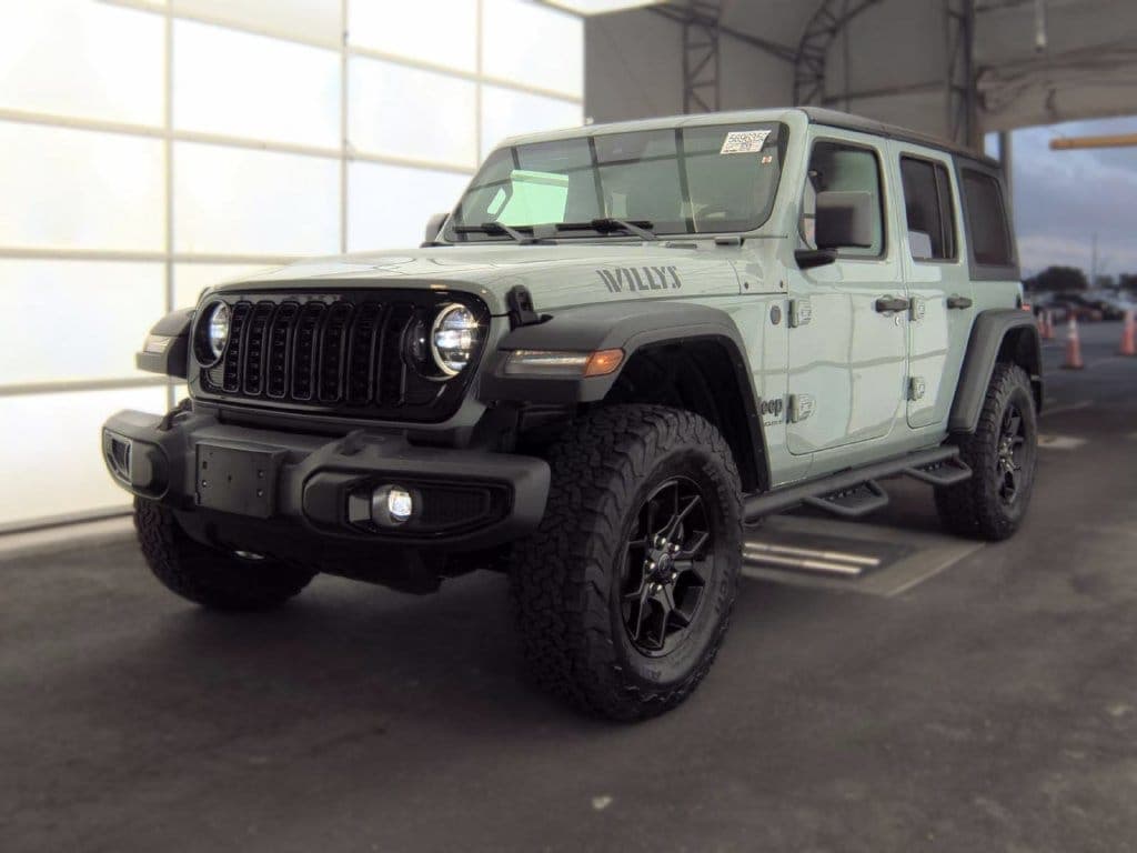 2024 Jeep Wrangler Sport — photo 1 of 6