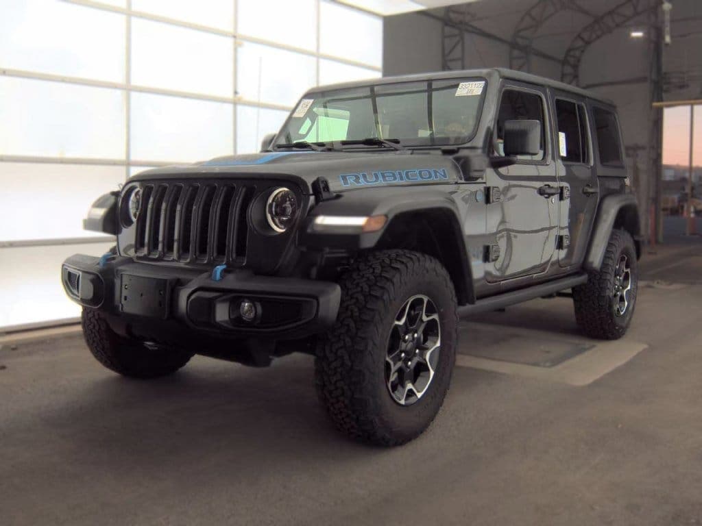 2023 Jeep Wrangler Base — photo 1 of 6